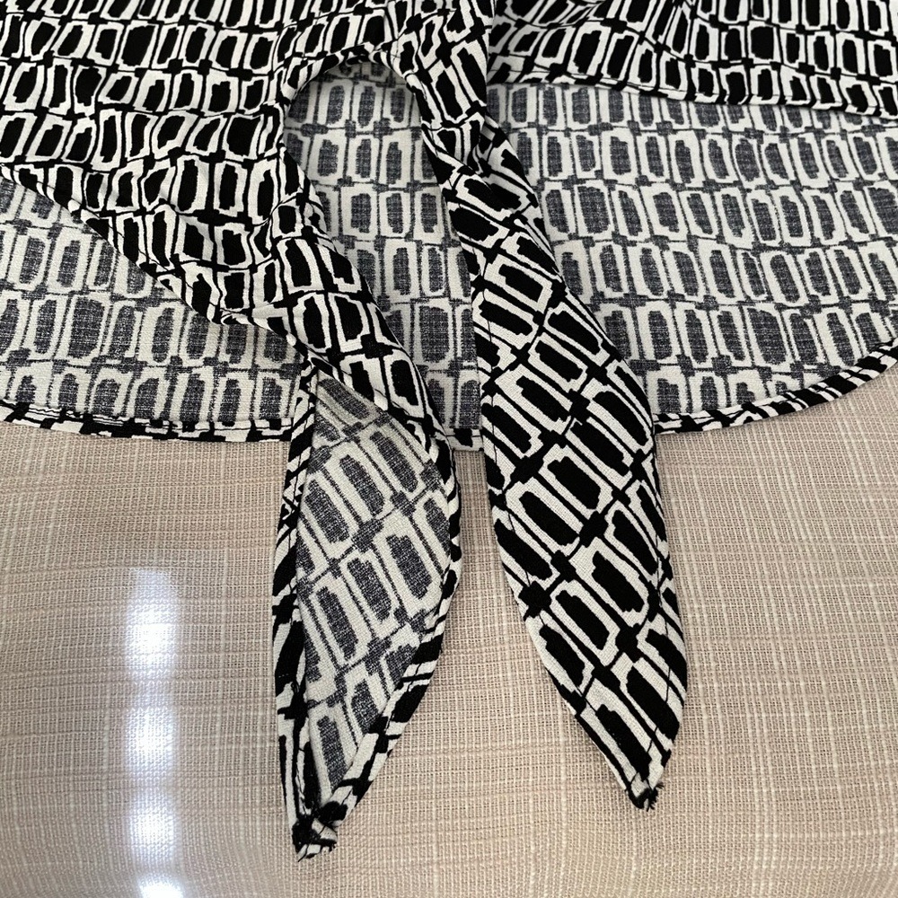 Nine West Vintage Y2K Black And White Academia Button Down Blouse Maximalism - Picture 9 of 10